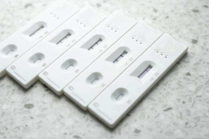 4 Positive and one negative Covid lateral flow Self tests